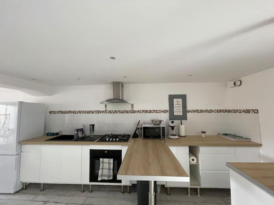 Charentaise 6-8 Personnes Avec Piscine Villa Tonnay-Charente Dış mekan fotoğraf