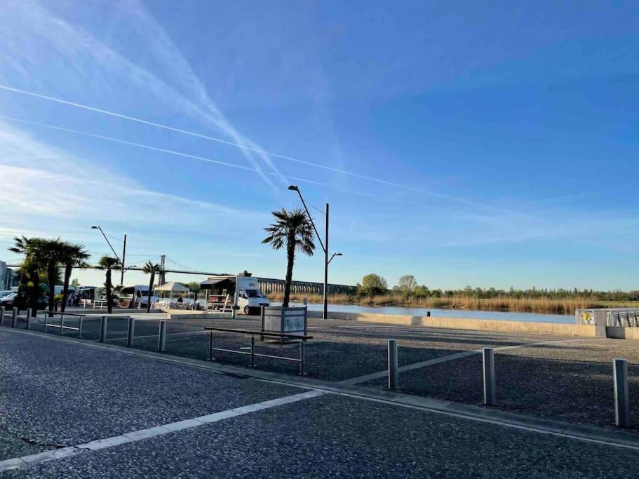 Charentaise 6-8 Personnes Avec Piscine Villa Tonnay-Charente Dış mekan fotoğraf